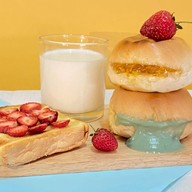 ปังต้าวก้อน  ขนมปังปิ้ง - ปังเย็นแก้วใหญ่ ช้างม่อย