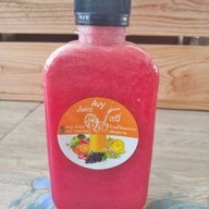 ก๋วยเตี๋ยวเรืออยุธยาแท้  💯 % และ น้ำผลไม้แยกกากสำพูน  Avy Juice 2