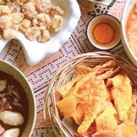 ก๋วยเตี๋ยวเรือฟ้ามุ่ย