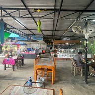 ร้านน้ำชุบผักเหนาะลำพูน