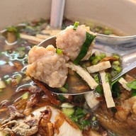ก๋วยจั๊บแทนไท