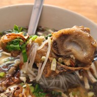 ก๋วยจั๊บแทนไท