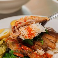 เจ๊เผ่งต้มเลือดหมู