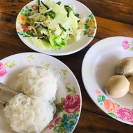 ร้านข้าวปุ้นกุดสะกอย
