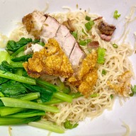 หมูกรอบนายไซ Siamparagon