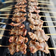 หมูปิ้งมหาบัณฑิต หมูมันน้อย ตำนาน 13 ปี ✨👍🏻