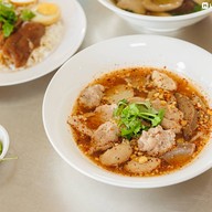 เจ๊เผ่งต้มเลือดหมู