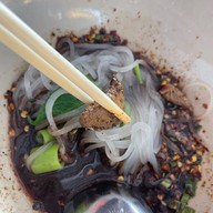 เมนูของร้าน ก๋วยเตี๋ยวเรือ ป.ประทีป สนามบินน้ำ