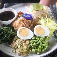 ร้านอาหารบ้านปลื้มซอย7