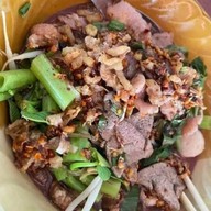 เย็นตาโฟรสเด็ด ต้มเลือดหมูพระนครก๋วยเตี๋ยวหมูน้ำตก สาขาดั้งเดิม