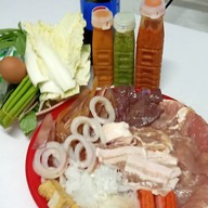 โฟร์หมูกระทะ