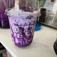 อาหารและกาแฟสด -กระดกBg cafe ศรีราชา