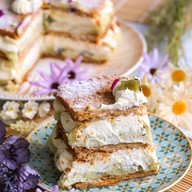 Cake by Ayaka