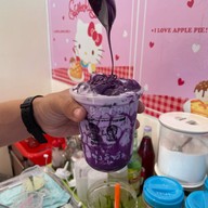 อาหารและกาแฟสด -กระดกBg cafe ศรีราชา