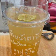 อาหารและกาแฟสด -กระดกBg cafe ศรีราชา