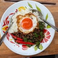เมนูของร้าน เผ็ดมาร์ค พร้อมพงษ์