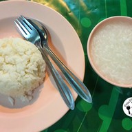 เมนูของร้าน ข้าวต้มศาลเจ้าพ่อเสือ