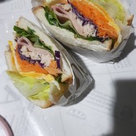 แซนวิชพุงแตก by onry