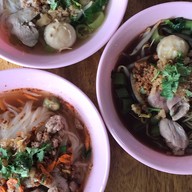 ครัวจรจัด