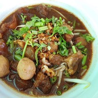 เตี๋ยวเรืออยุธยา รจ’เด็จ (หมู่บ้านวรุณี) สาขาคุ้งลาน-โรจนะ