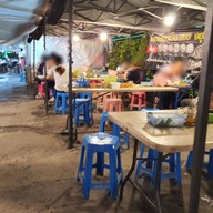 บรรยากาศ เกี๋ยวเตี๋ยวเรือ จอยอยุธยา