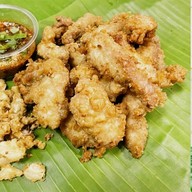 เฮียบูลย์ โคตรหมูกรอบ IM night market