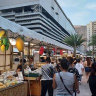 ข้าวเหนียวมะม่วง ป้าวิ หมู่บ้านเสรี สุขุมวิท77 สาขา1