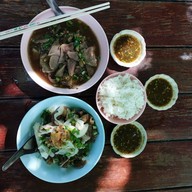 เมนูของร้าน ก๋วยเตี๋ยวเฮียตี๋น้อย เนินมะกอก