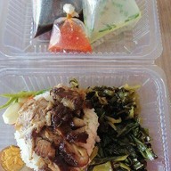 ข้าวขาหมูน้องตุ้ม