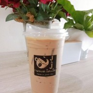 เมนูของร้าน J&J กาแฟสดร้อยเอ็ด