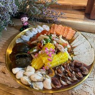 ยำดูดนิ้ว อร่อยจนต้องยกนิ้ว(ดูด)