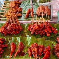 ไก่ย่าง ปากซอยน้องแดง