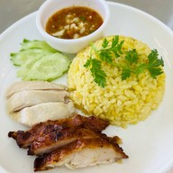 จินชูข้าวมันไก่ สาขาตรัง