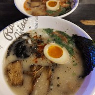 เมนูของร้าน Ramen Ajisai ช่างชุ่ย