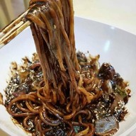 Madam Yang Chicken ปตท.บางรัก