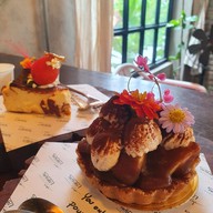 เมนูของร้าน RAWVAELA CAFE