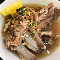 ก๋วยเตี๋ยวซุปกระดูกแม่โจ้ สาขา5