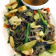 กินผัก  Kinphak  (Cmu Vegan) กินผัก สันติธรรม