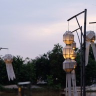 บรรยากาศ ร้านอาหารริเวอร์ไซด์ บาร์ แอนด์ เรสเตอร์รอง (Riverside bar & restaurant)