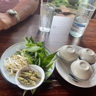 หนวดเตี๋ยวเนื้อ -