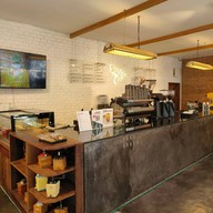 บรรยากาศ SHADE COMMUNE specialty coffee -