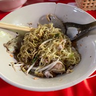 ข้าวบ้านแม่(ร้านเดียวกับเตี๋ยวบ้านแม่)