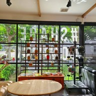 บรรยากาศ SHADE COMMUNE specialty coffee -