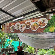 ข้าวบ้านแม่(ร้านเดียวกับเตี๋ยวบ้านแม่)