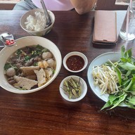 หนวดเตี๋ยวเนื้อ -