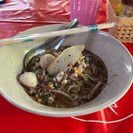 ข้าวบ้านแม่(ร้านเดียวกับเตี๋ยวบ้านแม่)