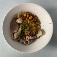 บัวไหลก๋วยเตี๋ยวต้มยำ