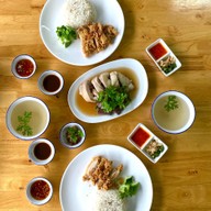 ข้าวมันไก่ชิกพี ( ข้าวมันไก่สิงคโปร์ ) วัดเมืองมาง