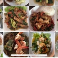 ครัวร่มไทร คลอง1 อาหารไทย ตามสั่ง แหนมเนือง น้ำผลไม้สดปั่น ชา กาแฟ😋เจ้าเก่าเจ้าเดิม 1