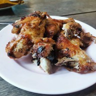 เมนูของร้าน กุหลาบดอกใหม่ บายนิวไก่ย่างบัวตอง